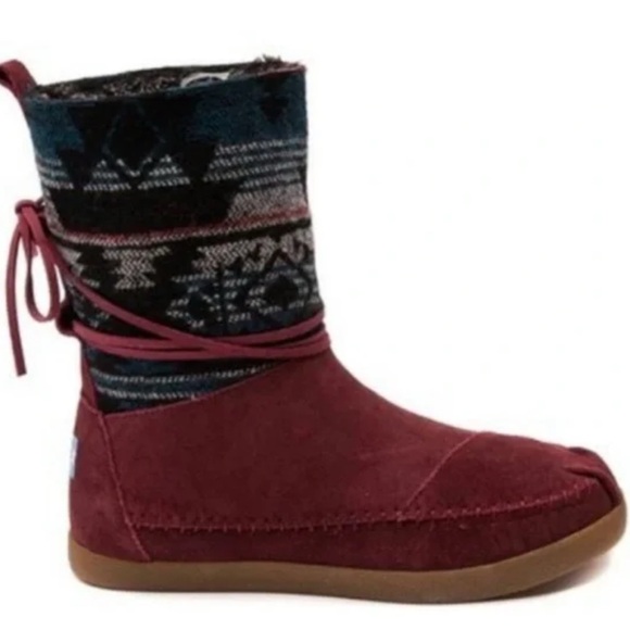 TOMS Jacquard Nepal Suede Boots Size 7 Maroon Lace Around Ankle - Picture 1 of 9